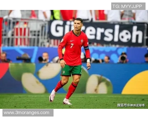 从少年到巨星 足球明星成长蜕变的故事与成就对比